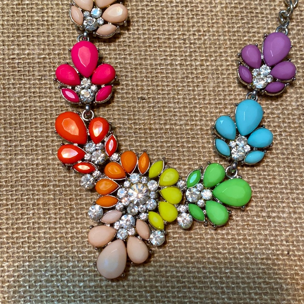 Multi Color Statement Necklace - Picture 2 of 2